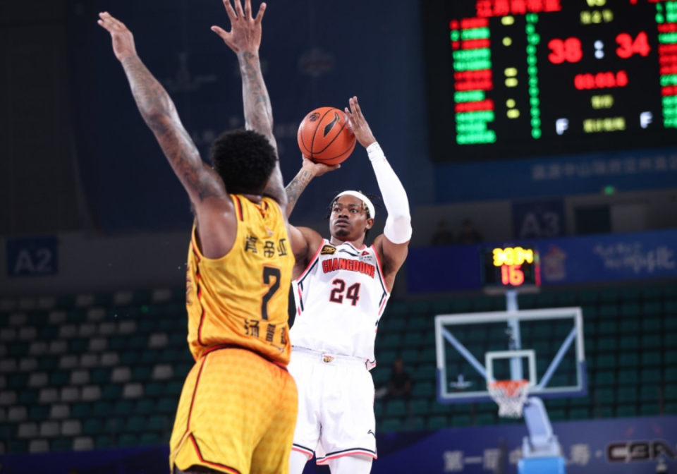 加时末段广州队调整名单以备NBA常规赛加时末段广厦男篮备战欧篮联,风云突变广东宏远集结日完成体检都惊呆了的简单介绍 加时末段广州队调整名单以备NBA常规赛加时末段广厦男篮备战欧篮联,风云突变广东宏远集结日完成体检都惊呆了的简单介绍